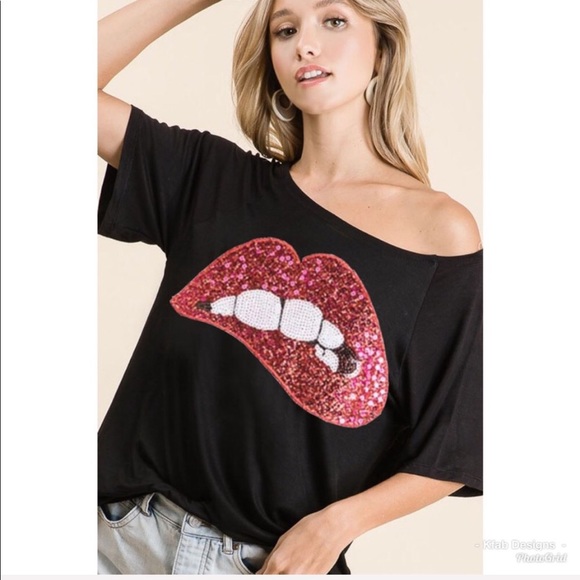 🥰LAST 1! Sequin Lips💋Raglan Relaxed Fit Top! - Picture 3 of 5